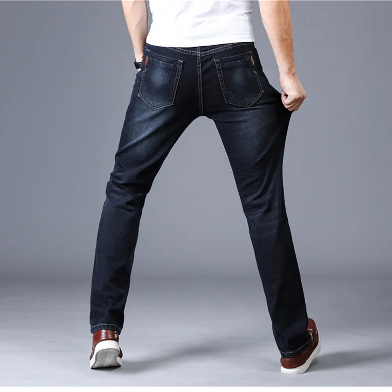 Men's Slim Fit Straight Cut Stretch Denim: Casual Jeans with Pockets