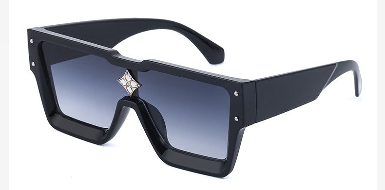 Elegant Star design sunglasses UV400