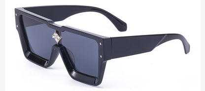 Elegant Star design sunglasses UV400