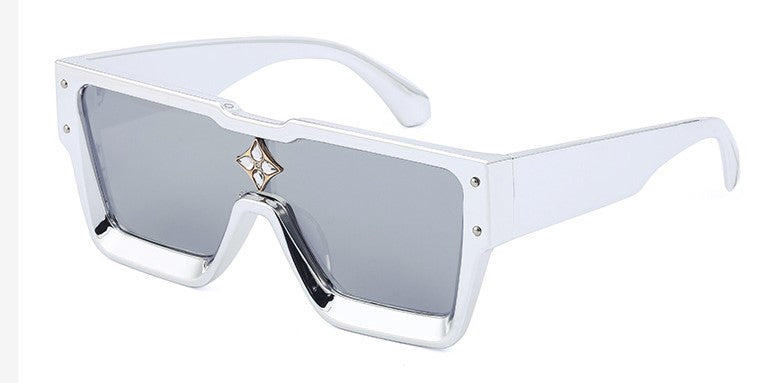 Elegant Star design sunglasses UV400