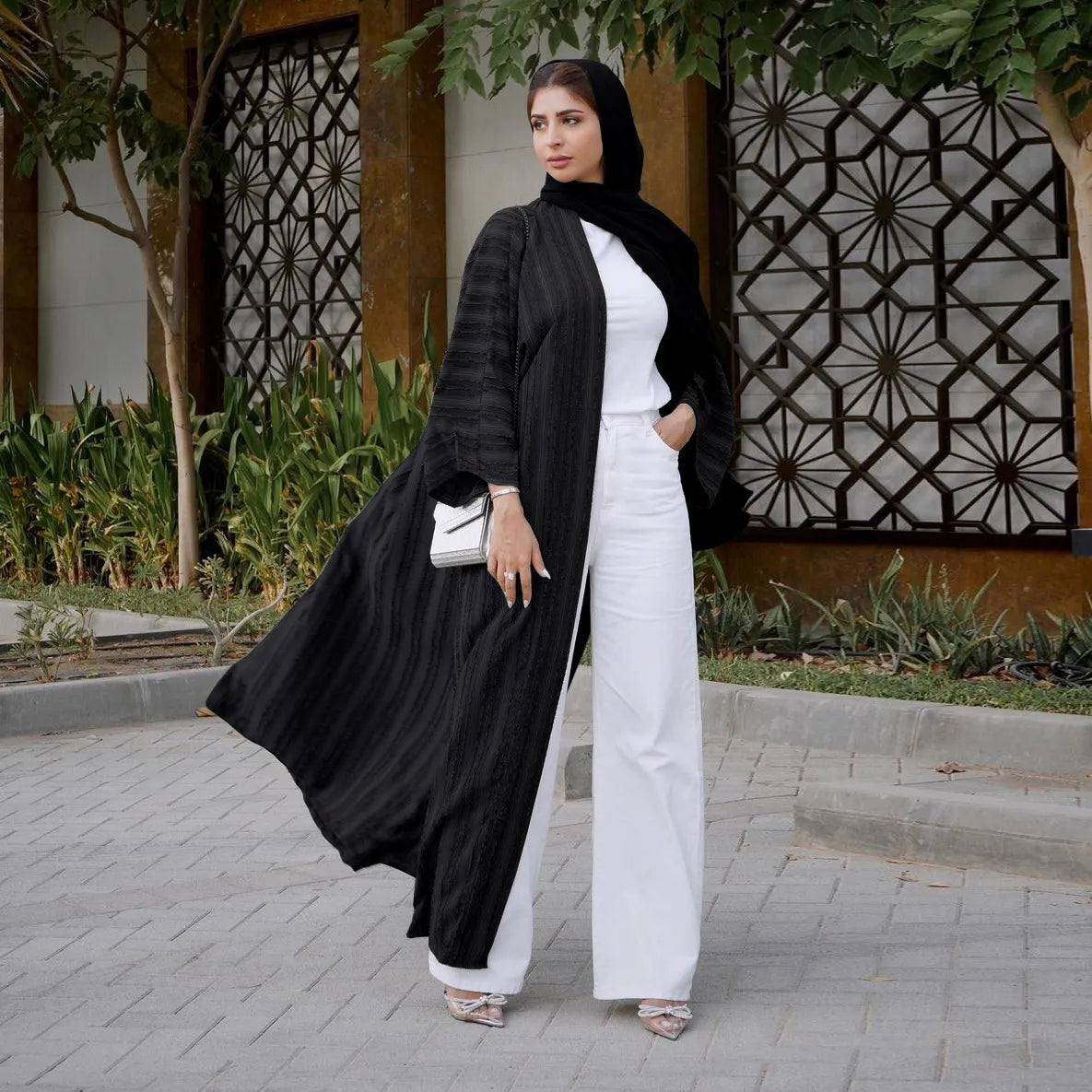 Light Abaya Solid Striped Retro Middle Eastern Saudi Style