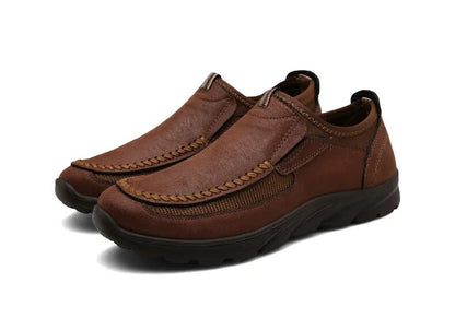 Men's Casual Lightweight Soft Sole Comfortable Slip-On Leather Shoes