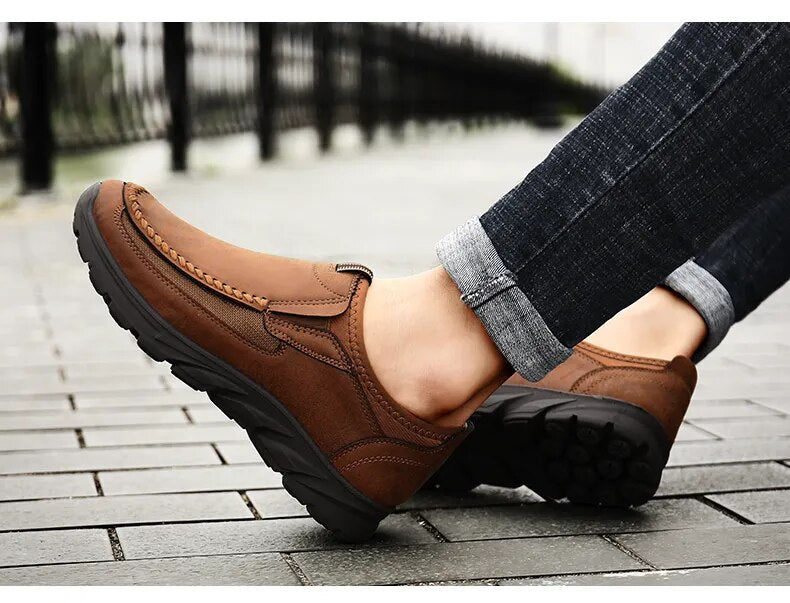 Men's Casual Lightweight Soft Sole Comfortable Slip-On Leather Shoes