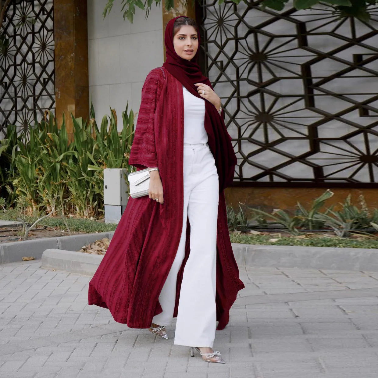 Light Abaya Solid Striped Retro Middle Eastern Saudi Style