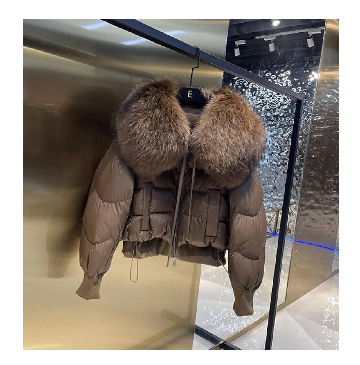 Real Raccoon Fur Collar Short Female Parkas Thick Warm Down Coat