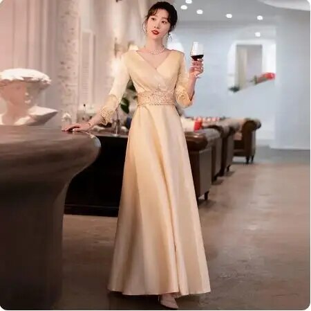 Evening Vintage V-Neck, Flower Cheongsam