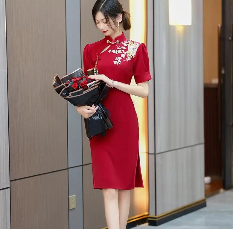 Embroidered Banquet Dress Wedding Cheongsam