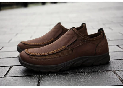 Men's Casual Lightweight Soft Sole Comfortable Slip-On Leather Shoes