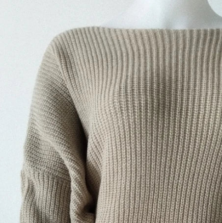 Oversized Sweater with Bat Sleeves and Round Neck Pullover Top Sizes S-XL