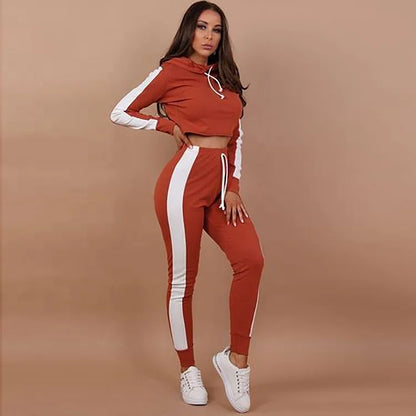 Casual Tracksuit Set - Crop Hoodie and Joggers for Workouts